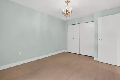 Loft / Bonus Room Photo of 206 1340 Duchess Avenue, West Vancouver, BC