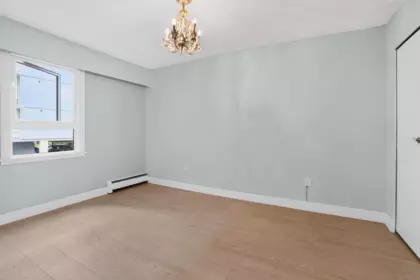 Office / Den Photo of 206 1340 Duchess Avenue, West Vancouver, BC