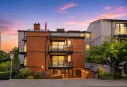 206 1340 Duchess Avenue, West Vancouver, BC