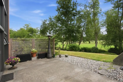 Hot Tub / Spa Photo of 101 1350 View Crescent, Delta, BC
