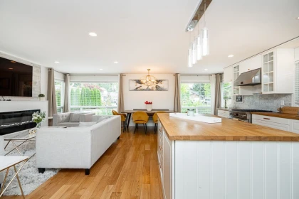 Kitchen Island Photo of 4965 198b Street, Langley, BC