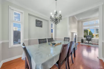 Kitchen Island Photo of 9171 Pauleshin Crescent, Richmond, BC