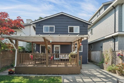 Garden / Landscaping Photo of 3349 W 14th Avenue, Vancouver, BC