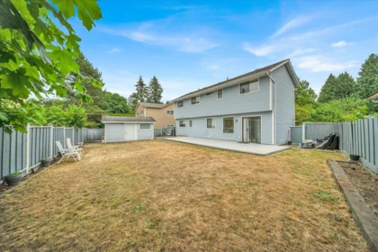 Kitchen Island Photo of 6497 131a Street, Surrey, BC