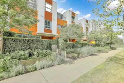TH3 13303 Central Avenue, Surrey, BC, Surrey — Townhouse for sale