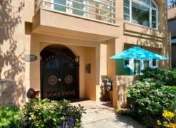 1 1177 W 8th Avenue, Vancouver, BC