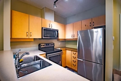 124 10838 City Parkway, Surrey, BC, Surrey — Apartment/Condo for sale