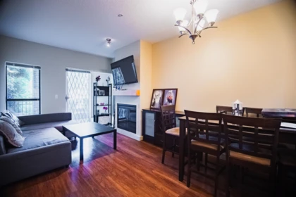 124 10838 City Parkway, Surrey, BC, Surrey — Apartment/Condo for sale