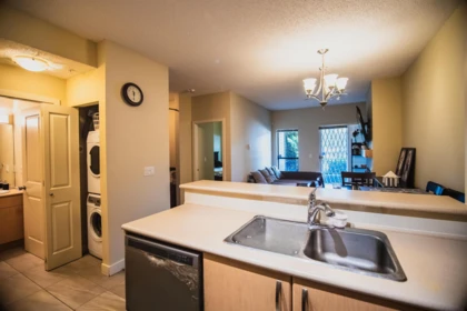 124 10838 City Parkway, Surrey, BC, Surrey — Apartment/Condo for sale