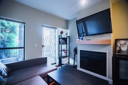 124 10838 City Parkway, Surrey, BC, Surrey — Apartment/Condo for sale