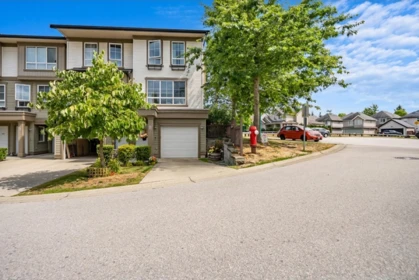 16 19505 68a Avenue, Surrey, BC, Surrey — Townhouse for sale