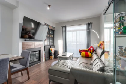 209 6077 London Road, Richmond, BC, Richmond — Apartment/Condo for sale