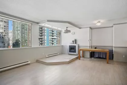 Loft / Bonus Room Photo of 702 1270 Robson Street, Vancouver, BC