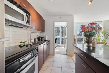 808 1199 Seymour Street, Vancouver, BC, Vancouver — Apartment/Condo for sale