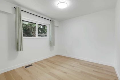 Mudroom Photo of 869 Gale Drive, Tsawwassen, BC