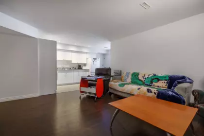 Hallway Photo of 14775 59a Avenue, Surrey, BC