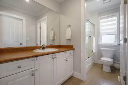 Laundry Room Photo of 14775 59a Avenue, Surrey, BC