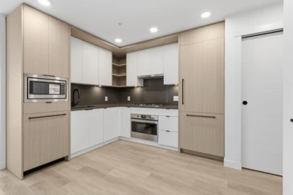 403 2268 E Broadway, Vancouver, BC, Vancouver — Apartment/Condo for sale