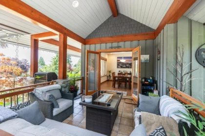 Basement Recreation Room Photo of 1474 Vernon Drive, Gibsons, BC