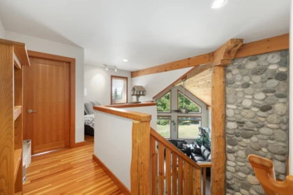 Entry Foyer Photo of 1474 Vernon Drive, Gibsons, BC
