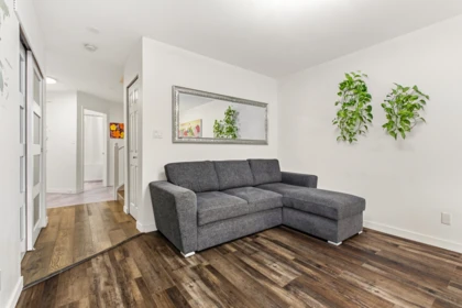Breakfast Nook Photo of 15501 89a Avenue, Surrey, BC
