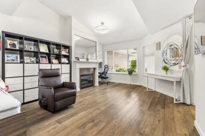 Dining Area Photo of 15501 89a Avenue, Surrey, BC