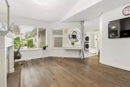 Pantry Photo of 154 15501 89a Avenue, Surrey, BC