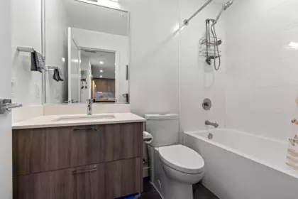 Powder Room Photo of 1704 20065 85 Avenue, Langley, BC