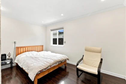 Powder Room Photo of 8676 146a Street, Surrey, BC
