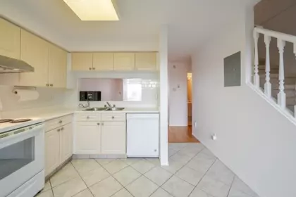 Powder Room Photo of 16 13713 72a Avenue, Surrey, BC