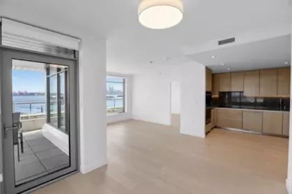308 785 Harbour Way, North Vancouver, BC, North Vancouver — Apartment/Condo for sale