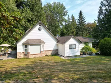 Kitchen Photo of 410 224 Street, Langley, BC