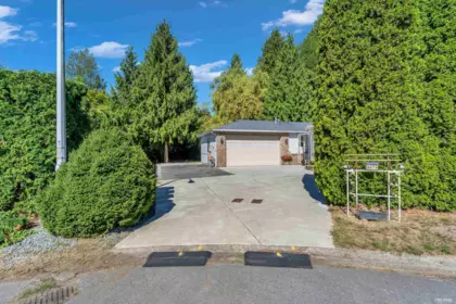 9079 144 Street, Surrey, BC, Surrey — Single Family Residence for sale