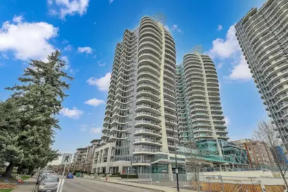 804 1500 Martin Street, White Rock, BC, White Rock — Apartment/Condo for sale