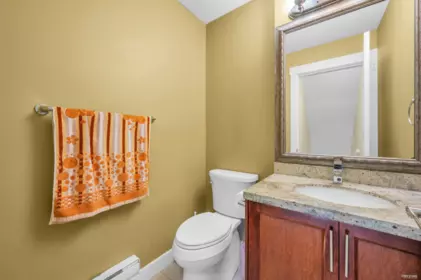 Powder Room Photo of 5 9405 121 Street, Surrey, BC