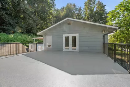 Primary Bedroom Photo of 43810 Vedder Mountain Road, Chilliwack, BC