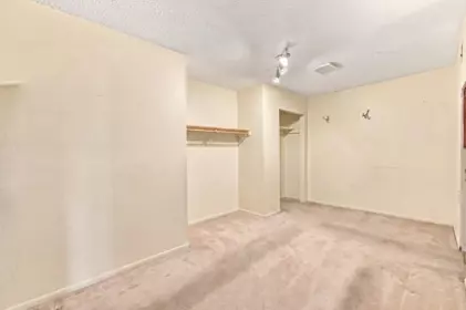 Guest Bathroom Photo of 1071 Lillooet Road, North Vancouver, BC