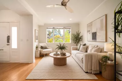 Dining Area Photo of 2537 Woodland Drive, Vancouver, BC