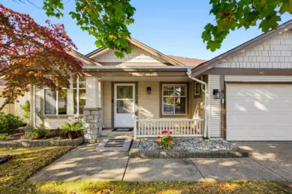 Family Room Photo of 6 20751 87 Avenue, Langley, BC
