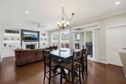 Kitchen Island Photo of 6723 194 Street, Surrey, BC