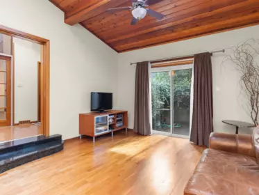 Kitchen Photo of 2929 W 24th Avenue, Vancouver, BC