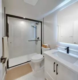 Guest Bathroom Photo of 303 1877 W 5th Avenue, Vancouver, BC