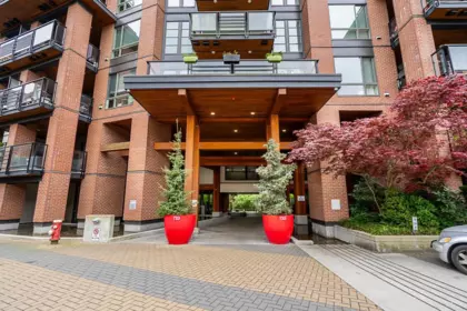 Hot Tub / Spa Photo of 606 733 W 3rd Street, North Vancouver, BC