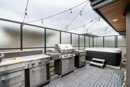 Outdoor Patio Photo of 606 733 W 3rd Street, North Vancouver, BC