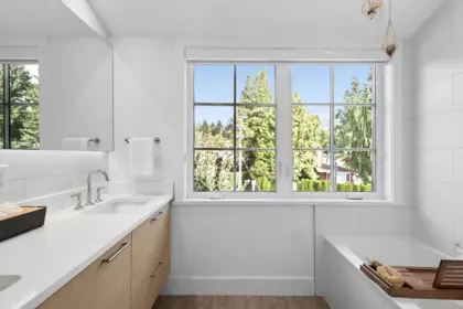 Powder Room Photo of 12 1133 Ridgewood Drive, North Vancouver, BC