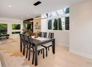 Dining Area Photo of 2022 Chesterfield Avenue, North Vancouver, BC