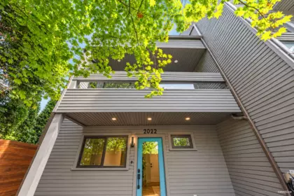 Outdoor Kitchen Photo of 2022 Chesterfield Avenue, North Vancouver, BC