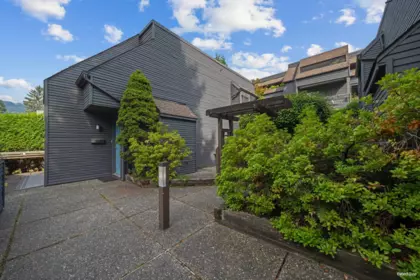 Street View Photo of 2022 Chesterfield Avenue, North Vancouver, BC