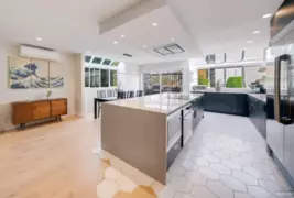 2022 Chesterfield Avenue, North Vancouver, BC