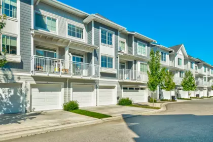 Hot Tub / Spa Photo of 9 5311 Admiral Way, Ladner, BC